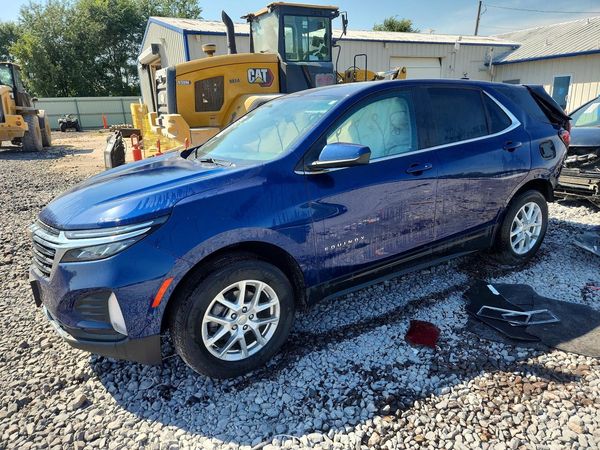 2022 CHEVROLET EQUINOX LT (1LT) — Front 3/4
