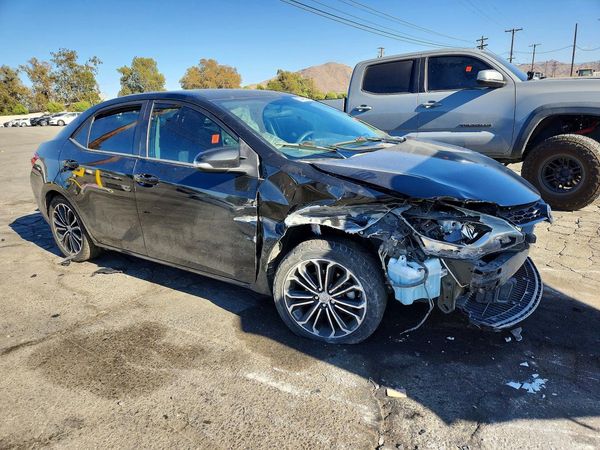 2015 TOYOTA COROLLA