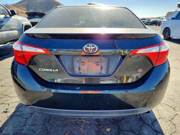 2015 TOYOTA COROLLA