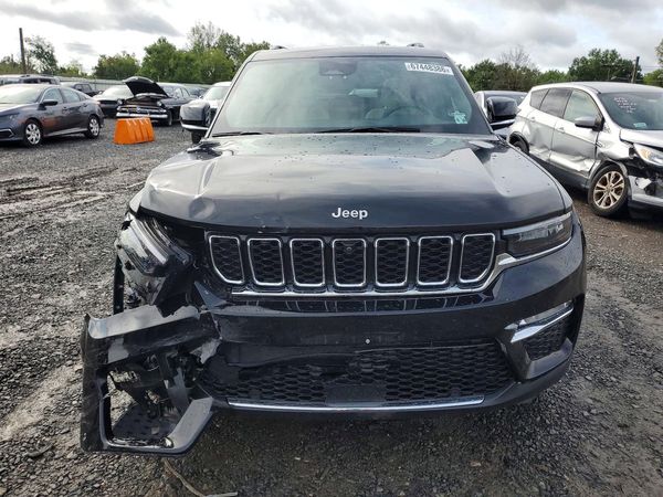 2025 JEEP GRAND CHEROKEE