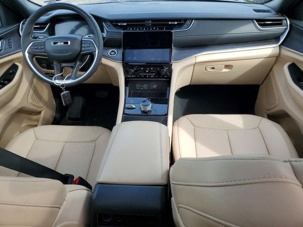 2025 JEEP GRAND CHEROKEE