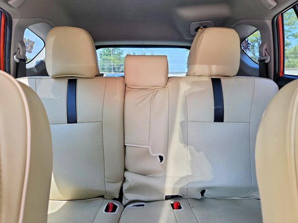 2015 TOYOTA RAV4 XLE (M Grade)