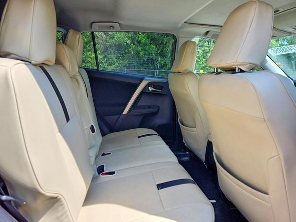 2015 TOYOTA RAV4 XLE (M Grade)