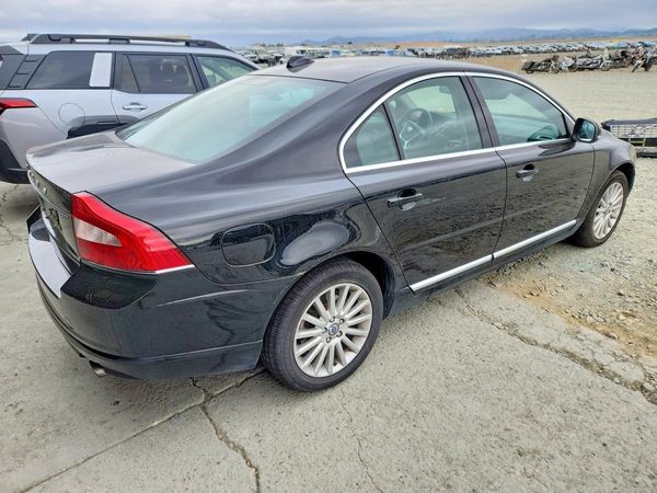 2012 VOLVO S80