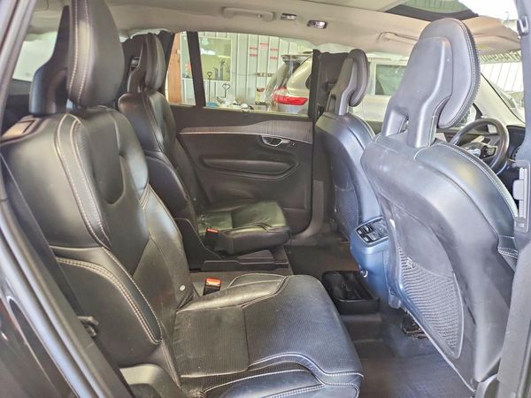 2020 VOLVO XC90
