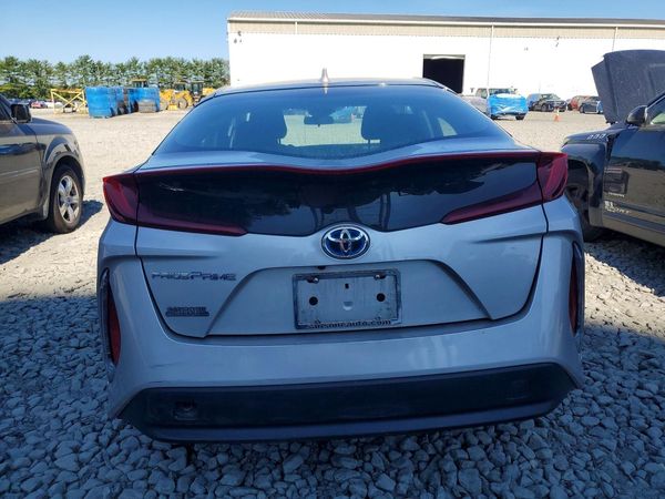 2018 TOYOTA PRIUS Plus/Premium/Advanced