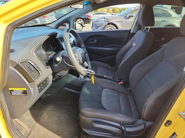 2016 KIA RIO