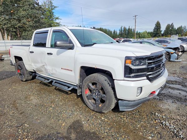 2017 CHEVROLET SILVERADO LTZ — Passenger 3/4