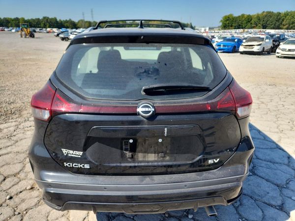2023 NISSAN KICKS