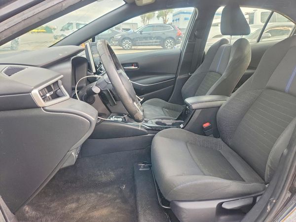 2021 TOYOTA COROLLA SE, CVT — DENT