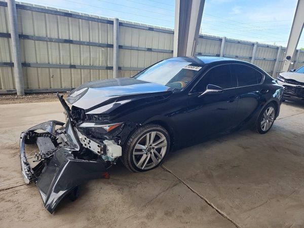 2021 LEXUS IS
