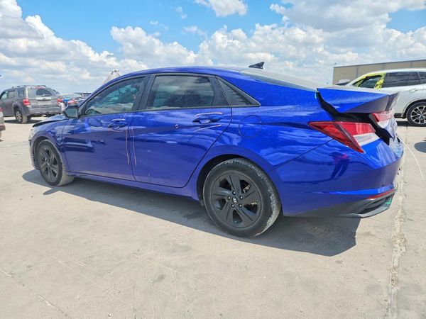 2022 HYUNDAI ELANTRA