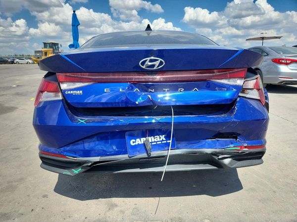 2022 HYUNDAI ELANTRA