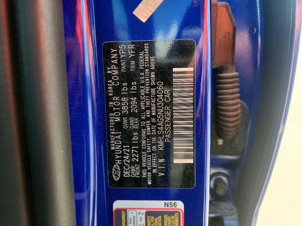 2022 HYUNDAI ELANTRA