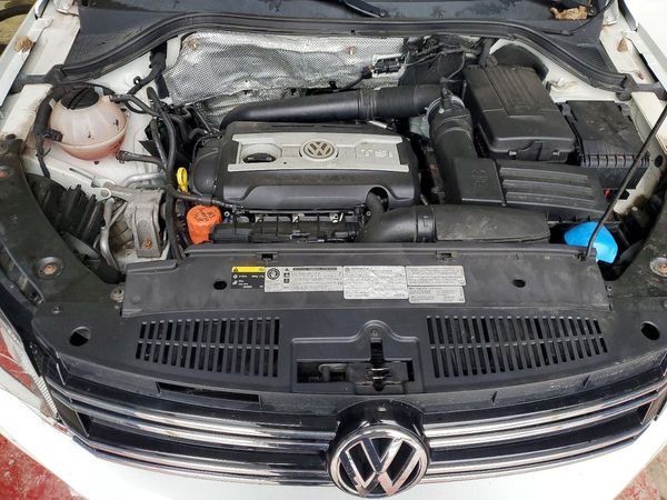 2017 VOLKSWAGEN TIGUAN