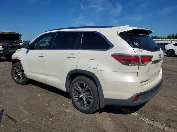 2016 TOYOTA HIGHLANDER