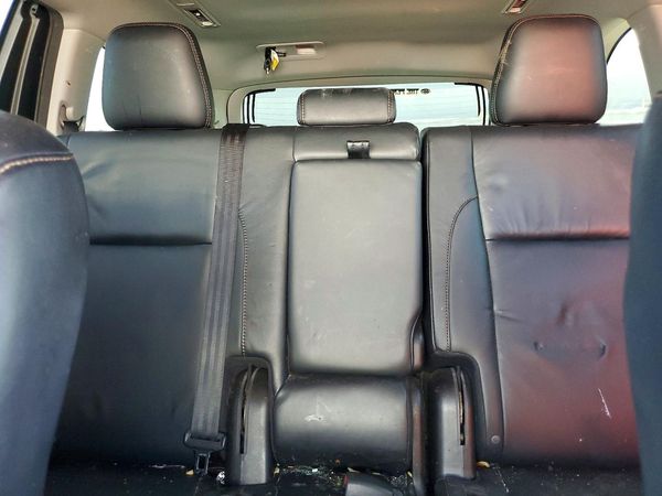 2016 TOYOTA HIGHLANDER