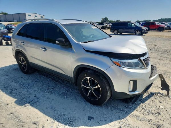 2014 KIA SORENTO