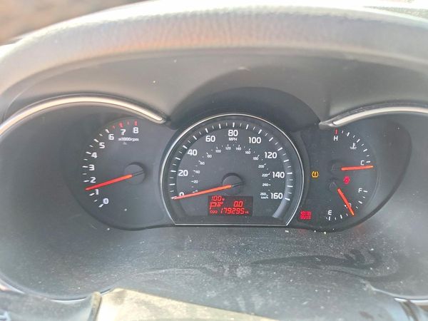 2014 KIA SORENTO