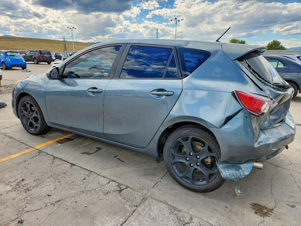2013 MAZDA 3 Touring/GS