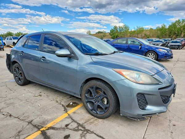 2013 MAZDA 3 Touring/GS