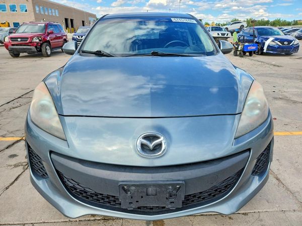 2013 MAZDA 3 Touring/GS