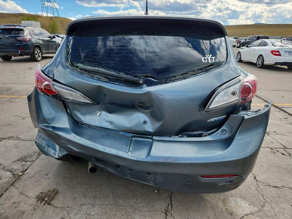 2013 MAZDA 3 Touring/GS