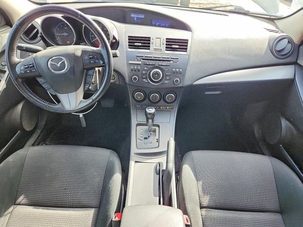 2013 MAZDA 3 Touring/GS