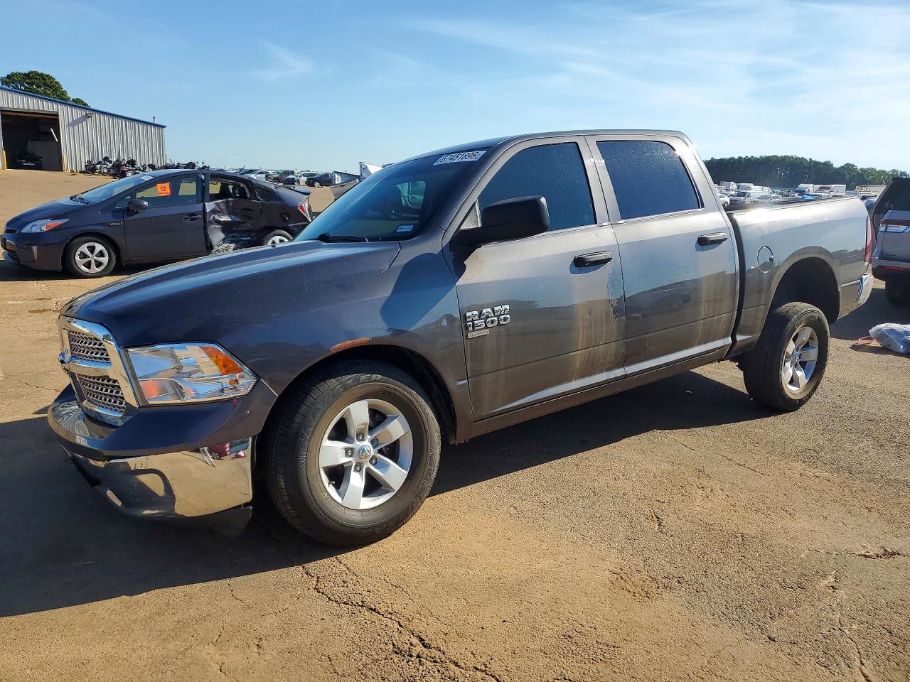 2022 RAM 1500 SLT — Front 3/4
