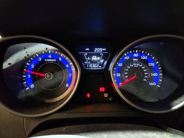2014 HYUNDAI ELANTRA