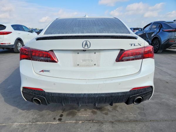 2018 ACURA TLX