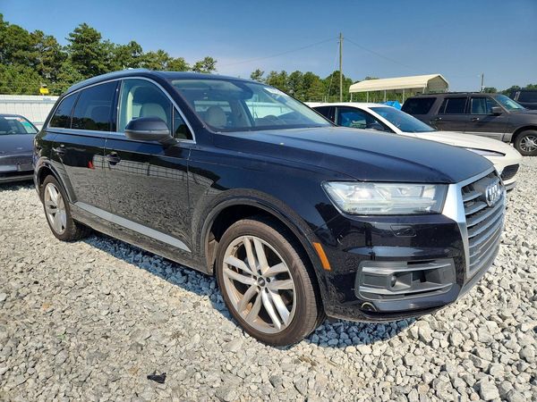 2017 AUDI Q7 quattro Prestige