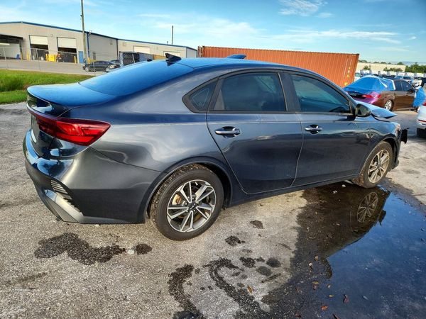 2022 KIA FORTE FE, LXS