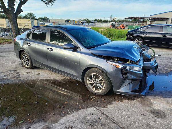 2022 KIA FORTE FE, LXS