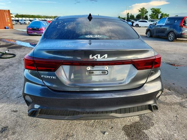 2022 KIA FORTE FE, LXS