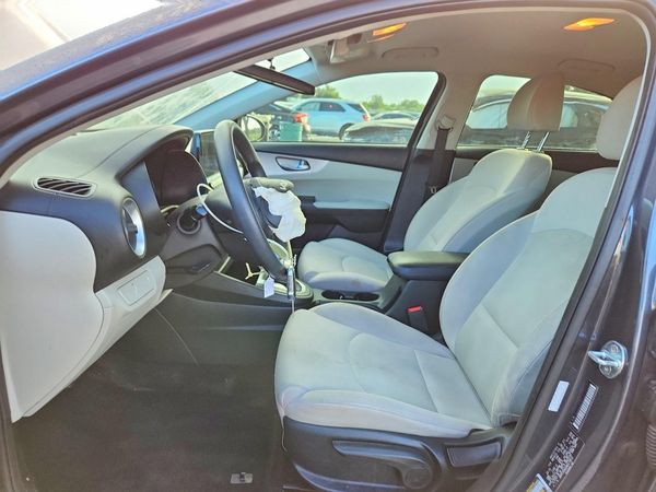 2022 KIA FORTE FE, LXS