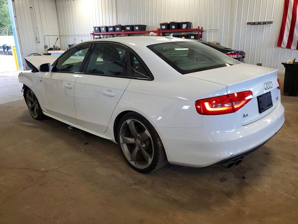 2015 AUDI A4 quattro Premium Plus