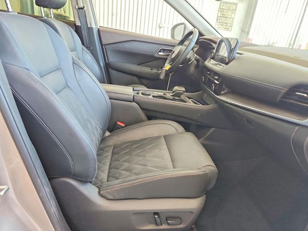 2023 NISSAN ROGUE PLATINUM — DENT