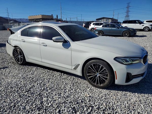2021 BMW 530