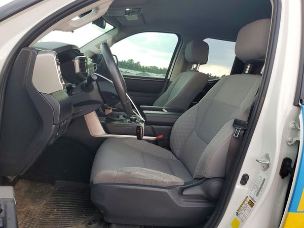 2022 TOYOTA TUNDRA SR5 — DENT