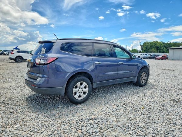 2013 CHEVROLET TRAVERSE LS