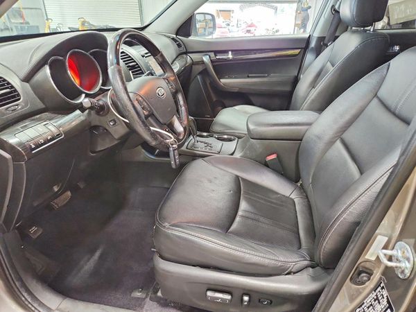 2013 KIA SORENTO