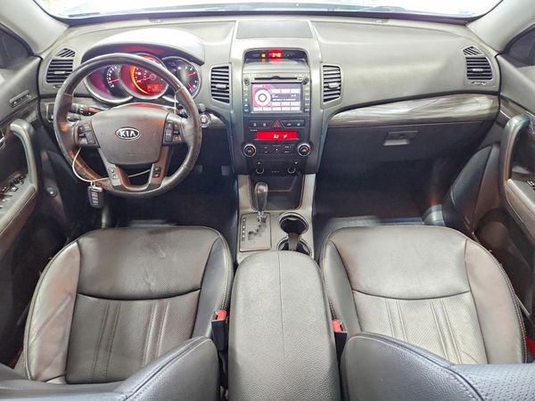 2013 KIA SORENTO