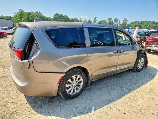 2018 CHRYSLER PACIFICA
