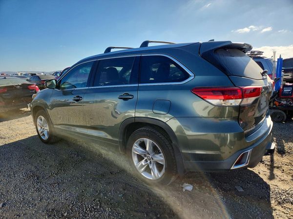 2017 TOYOTA HIGHLANDER