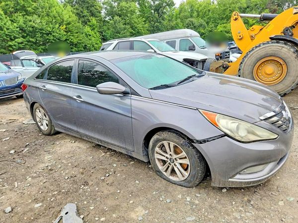 2013 HYUNDAI SONATA GLS/ GLS Popular