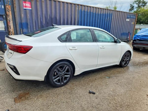 2021 KIA FORTE GT Line