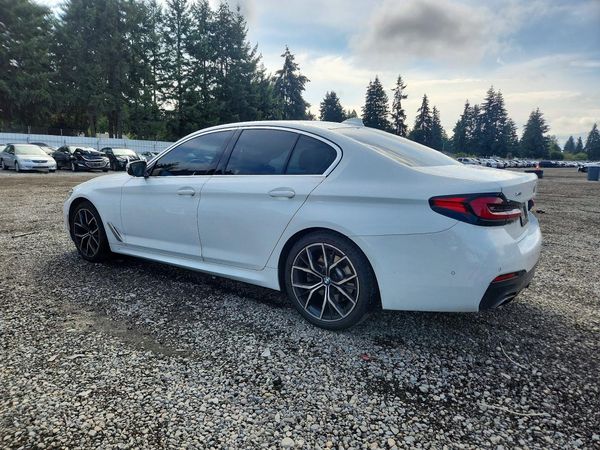 2022 BMW 530