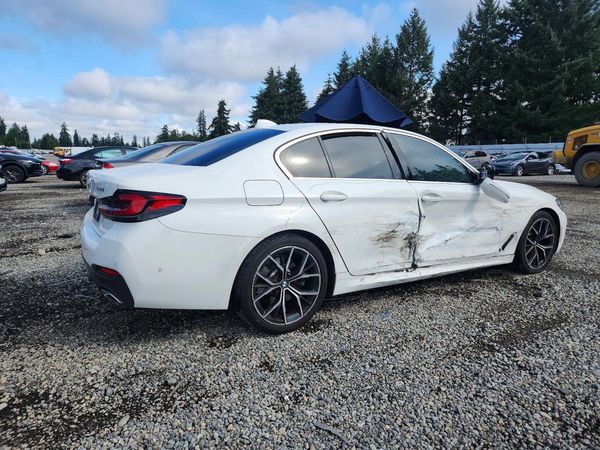 2022 BMW 530