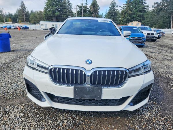 2022 BMW 530